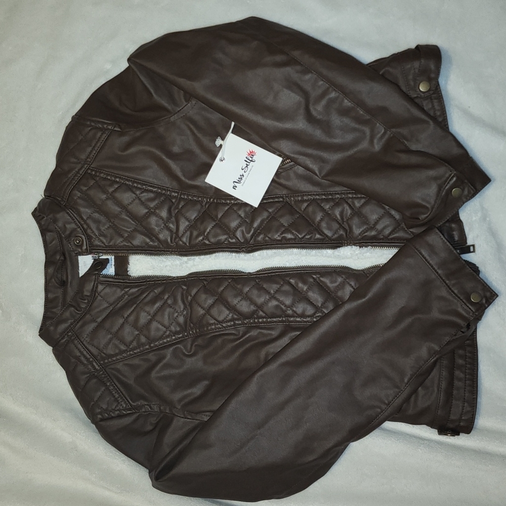 Brown jacket with plush lining
